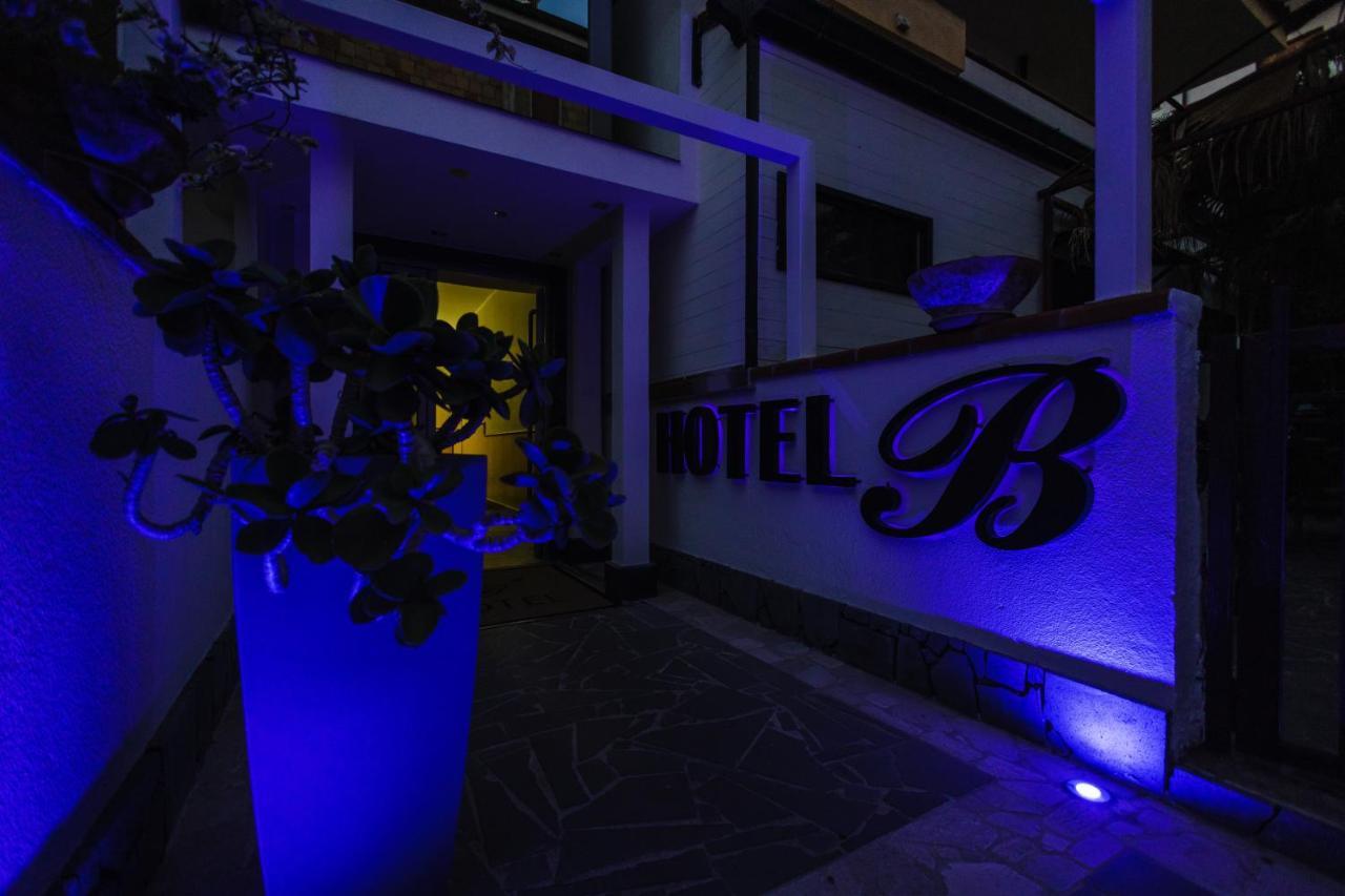 Hotel Barbieri ヴィボ・バレンティア・マリーナ エクステリア 写真